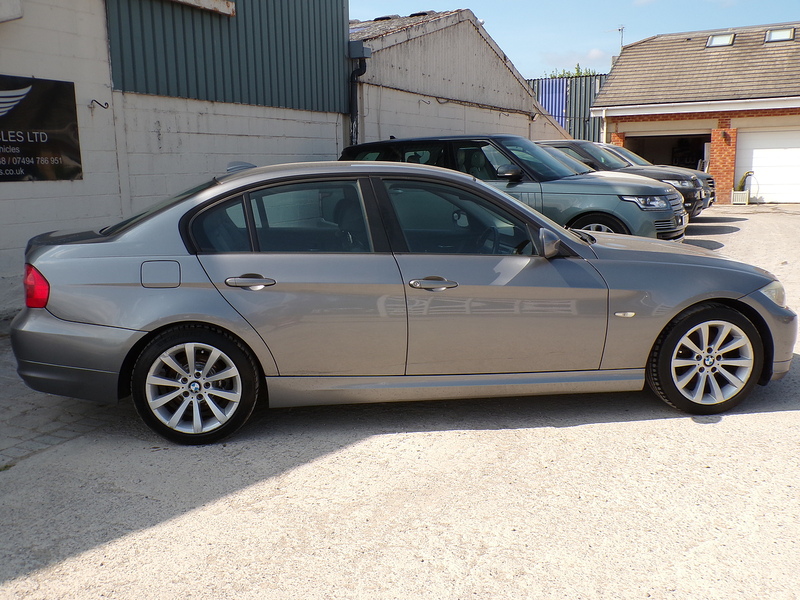 BMW 3 Series 318i SE - U2053