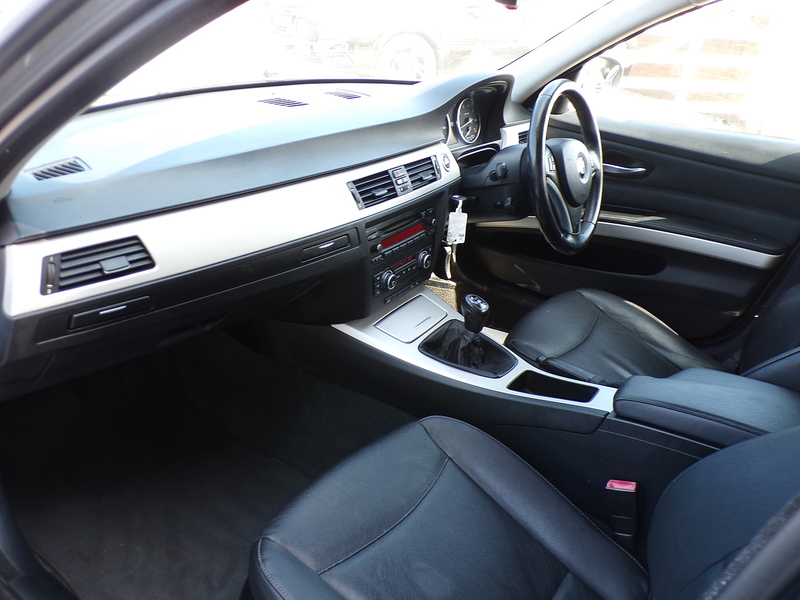 BMW 3 Series 318i SE - U2053