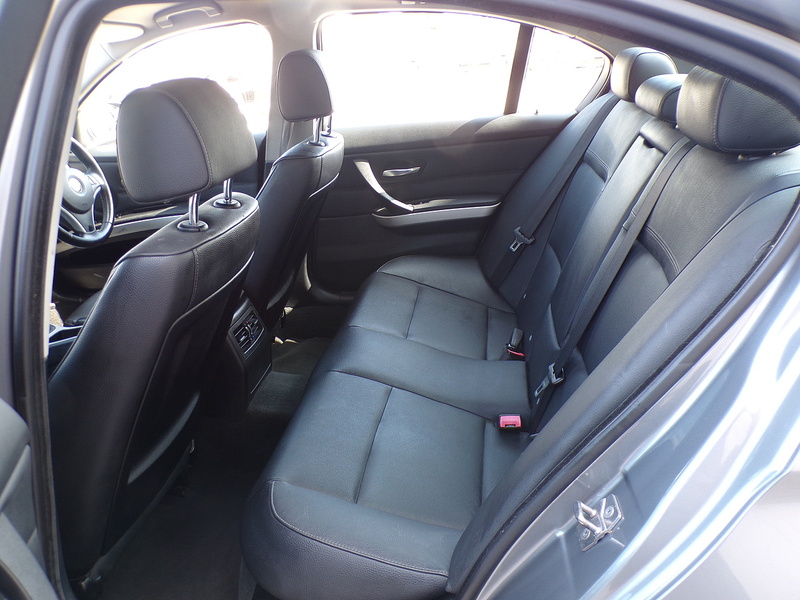 BMW 3 Series 318i SE - U2053
