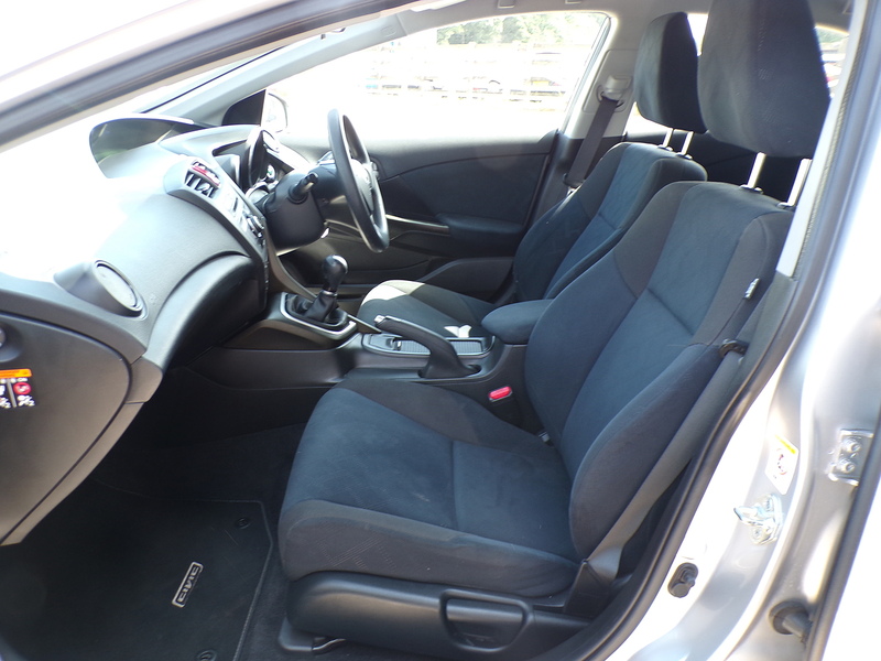 Honda Civic i-VTEC SE - U2056