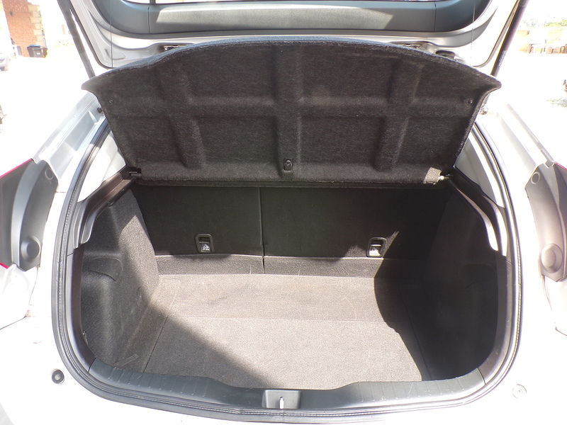 Honda Civic i-VTEC SE - U2056