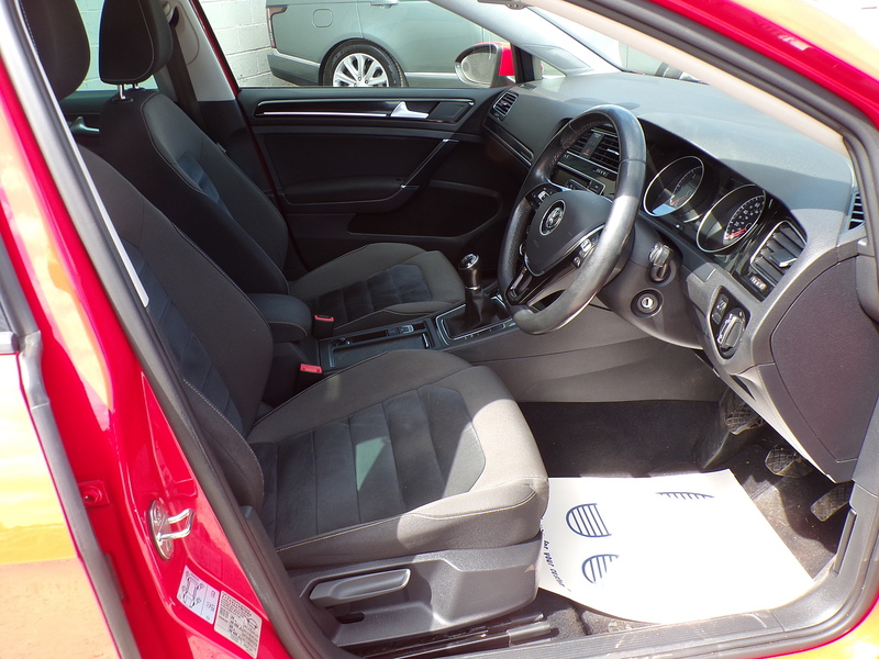 Volkswagen Golf TDI BlueMotion Tech GT - U2057