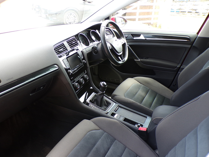 Volkswagen Golf TDI BlueMotion Tech GT - U2057