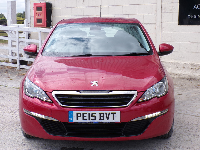 Peugeot 308 HDi Active - U2061