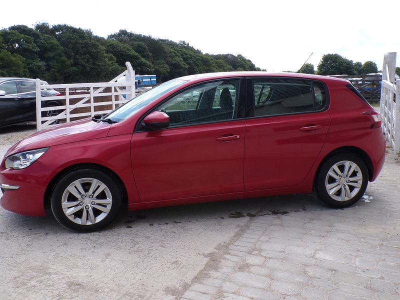 Peugeot 308 HDi Active - U2061