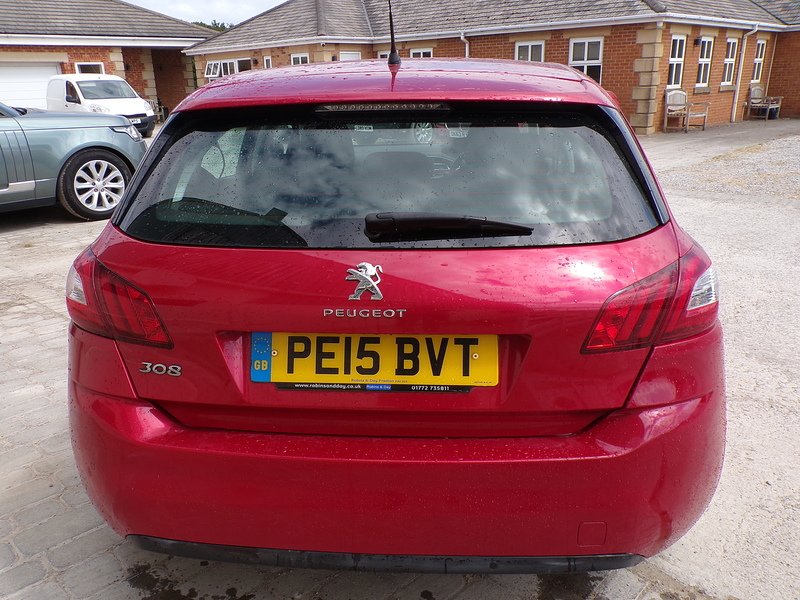 Peugeot 308 HDi Active - U2061