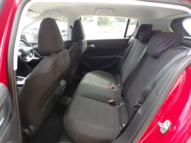 Peugeot 308 HDi Active - U2061