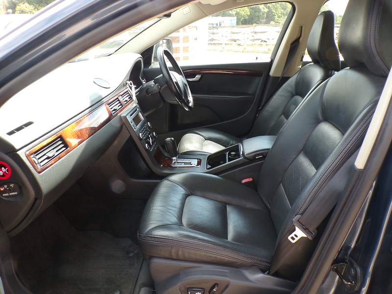 Volvo XC70 D5 SE Lux - U2065