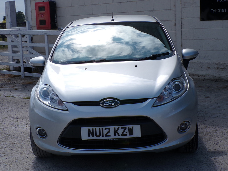 Ford Fiesta Zetec - U2066