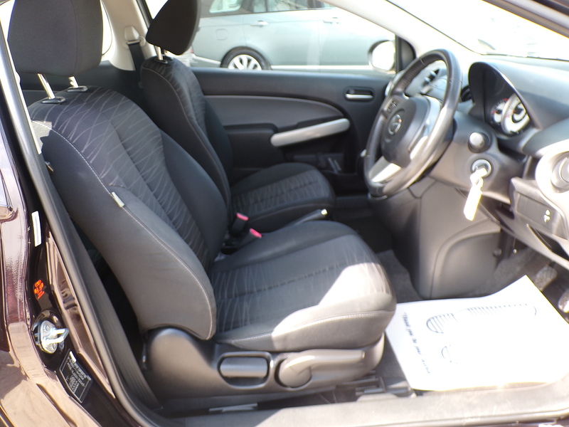 Mazda Mazda2 Tamura - U2067