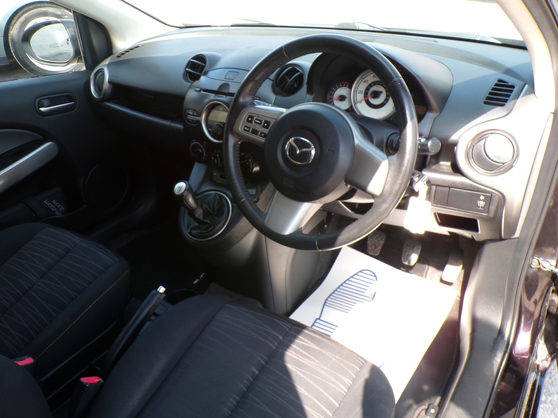 Mazda Mazda2 Tamura - U2067