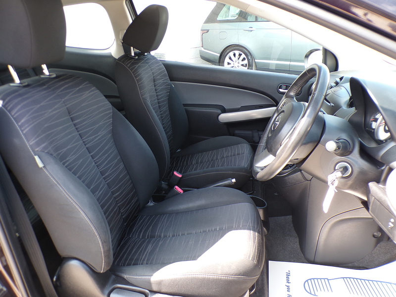 Mazda Mazda2 Tamura - U2067