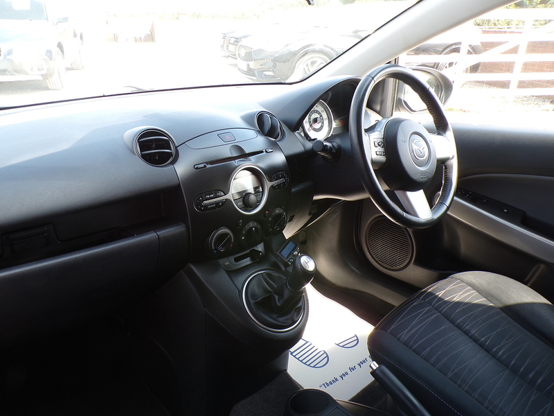 Mazda Mazda2 Tamura - U2067