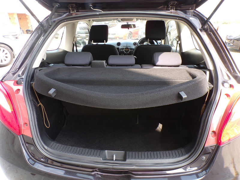 Mazda Mazda2 Tamura - U2067