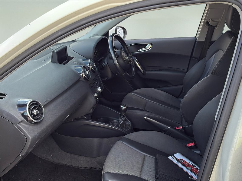 Audi A1 TDI Sport - U2068