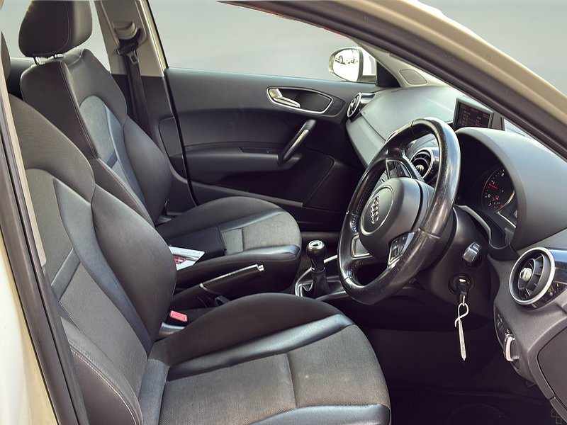 Audi A1 TDI Sport - U2068