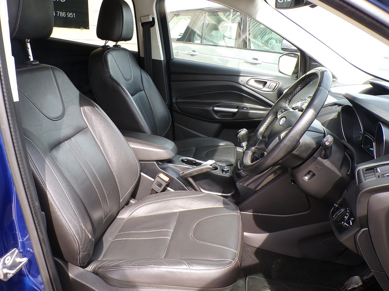 Ford Kuga TDCi Titanium X - U2069
