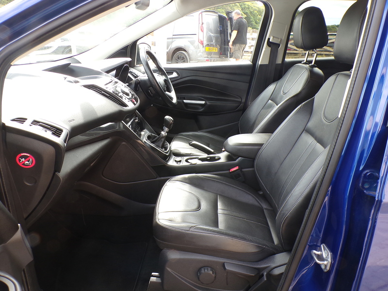 Ford Kuga TDCi Titanium X - U2069