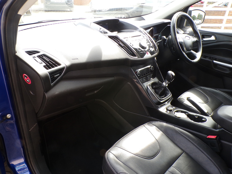 Ford Kuga TDCi Titanium X - U2069