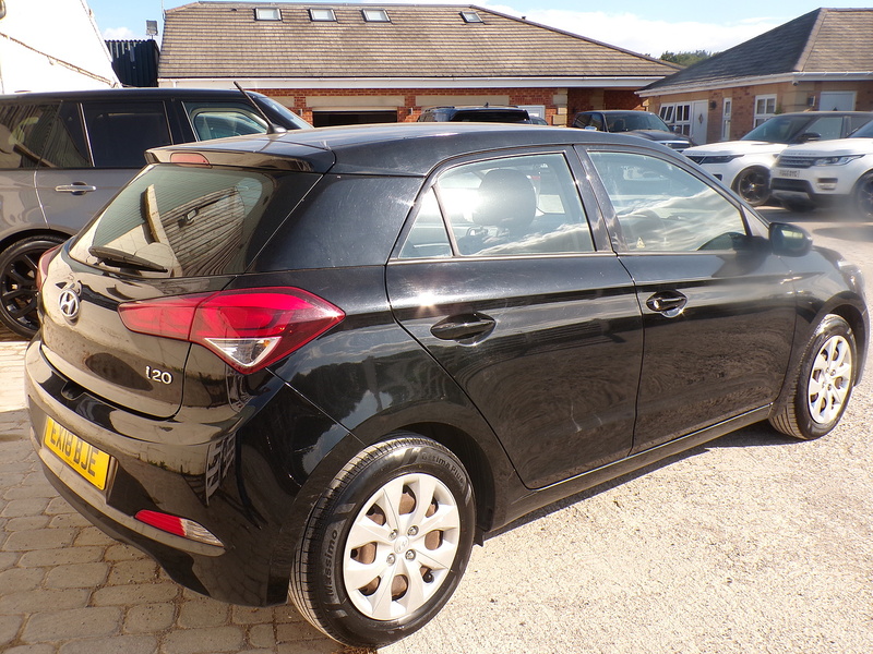 Hyundai i20 S Air - U2070