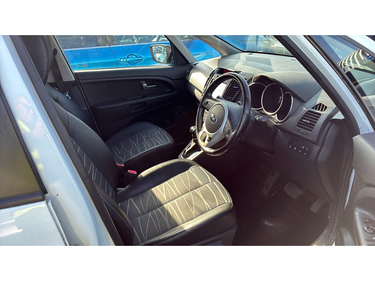 2017 KIA Venga thumbnail 5