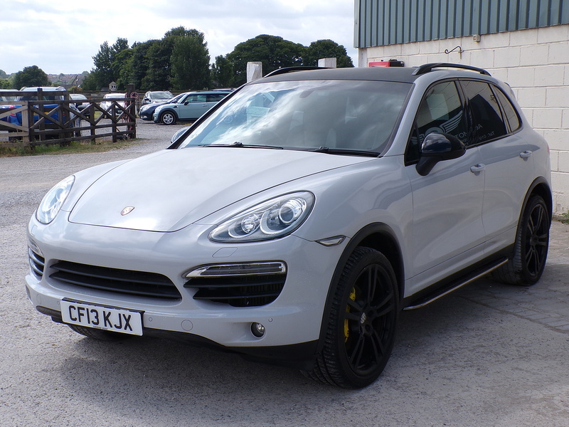 Porsche Cayenne TD V6 - U2072