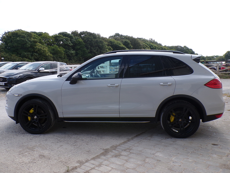 Porsche Cayenne TD V6 - U2072