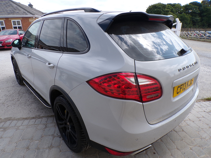 Porsche Cayenne TD V6 - U2072