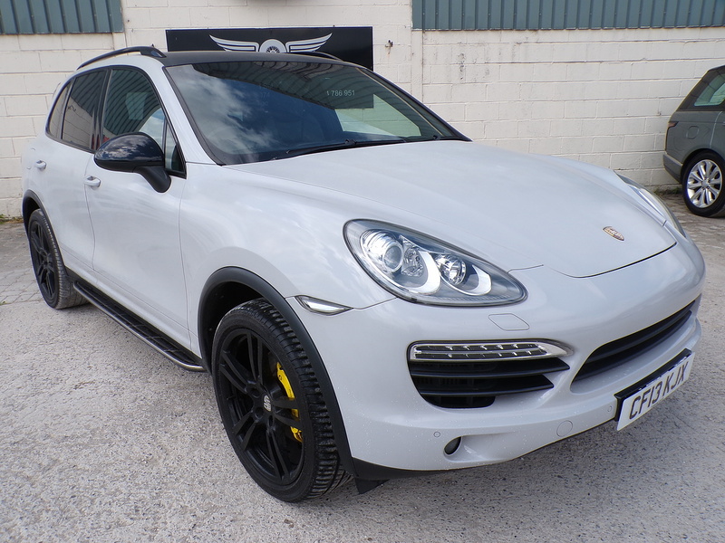 Porsche Cayenne TD V6 - U2072