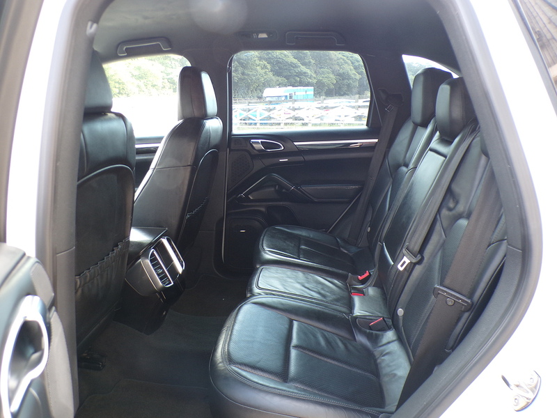 Porsche Cayenne TD V6 - U2072