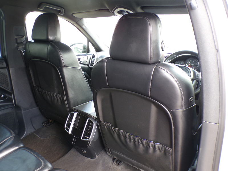 Porsche Cayenne TD V6 - U2072