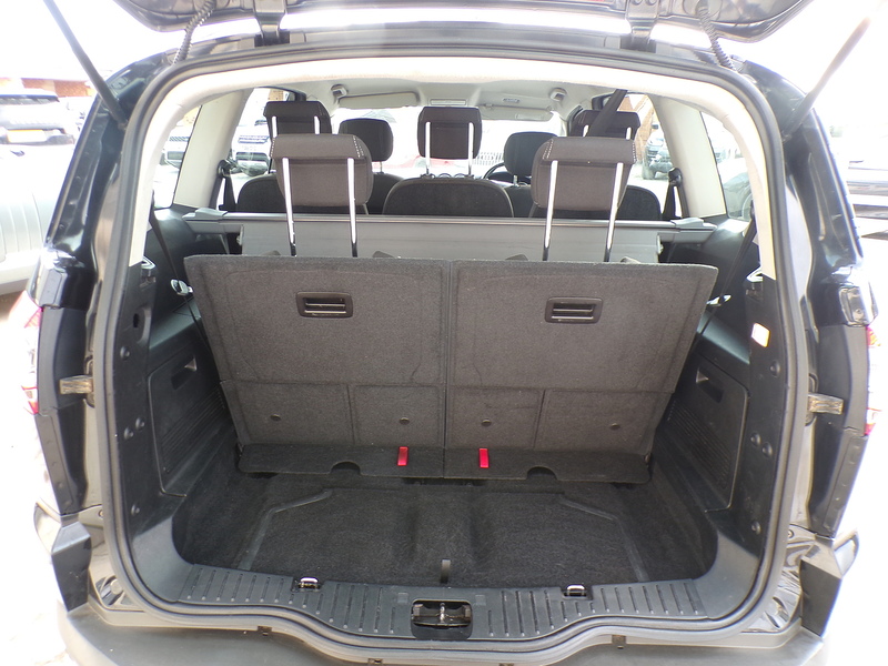 Ford S-Max TDCi Zetec - U2073