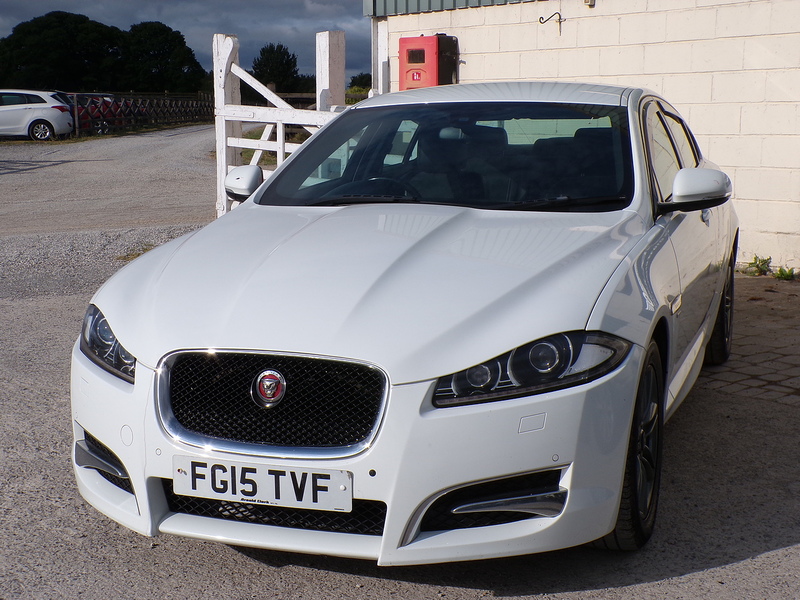 Jaguar XF d R-Sport - U2074