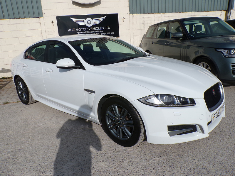 Jaguar XF d R-Sport - U2074