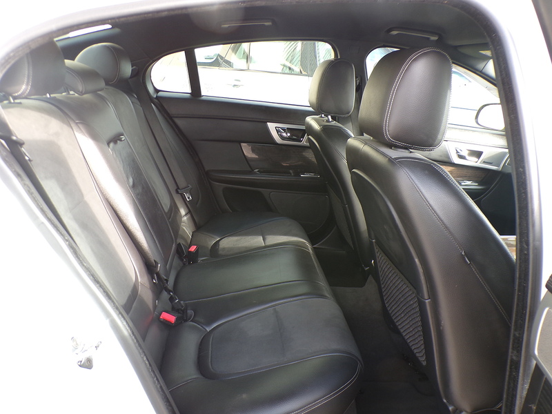 Jaguar XF d R-Sport - U2074