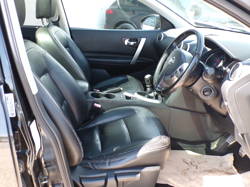 Nissan Qashqai dCi Tekna - U2076