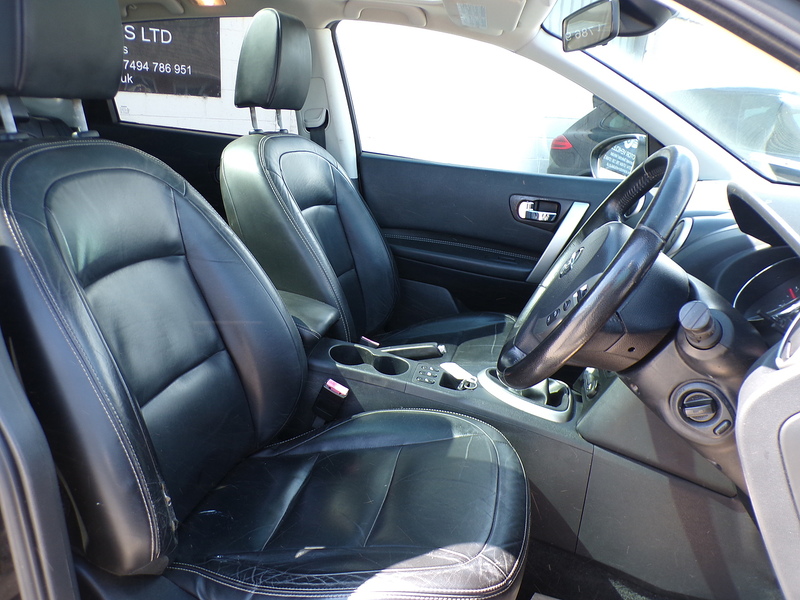 Nissan Qashqai dCi Tekna - U2076