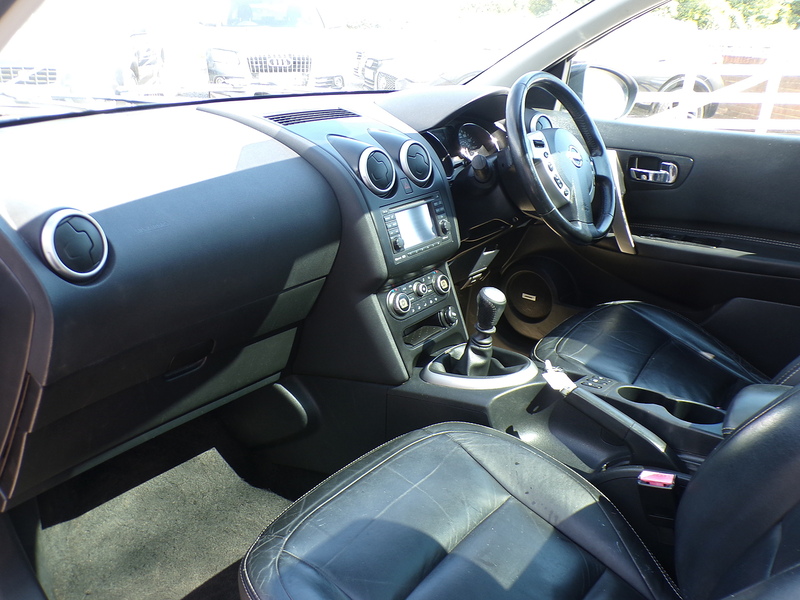 Nissan Qashqai dCi Tekna - U2076