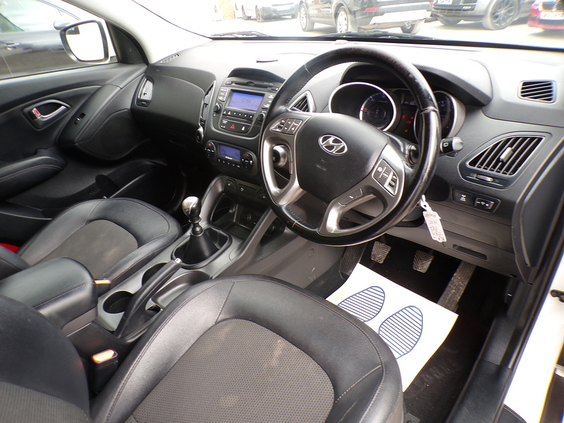 Hyundai ix35 CRDi SE - U2077