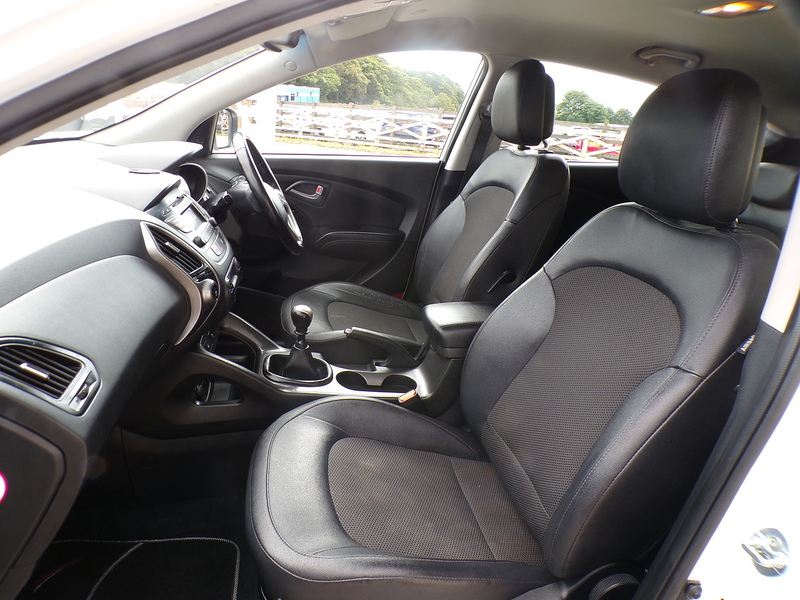 Hyundai ix35 CRDi SE - U2077