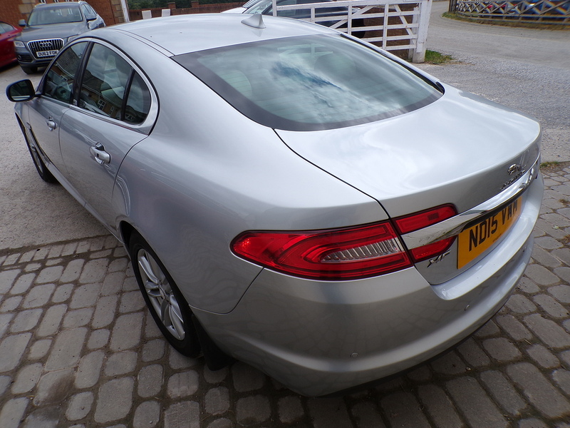 Jaguar XF d Portfolio - U2079