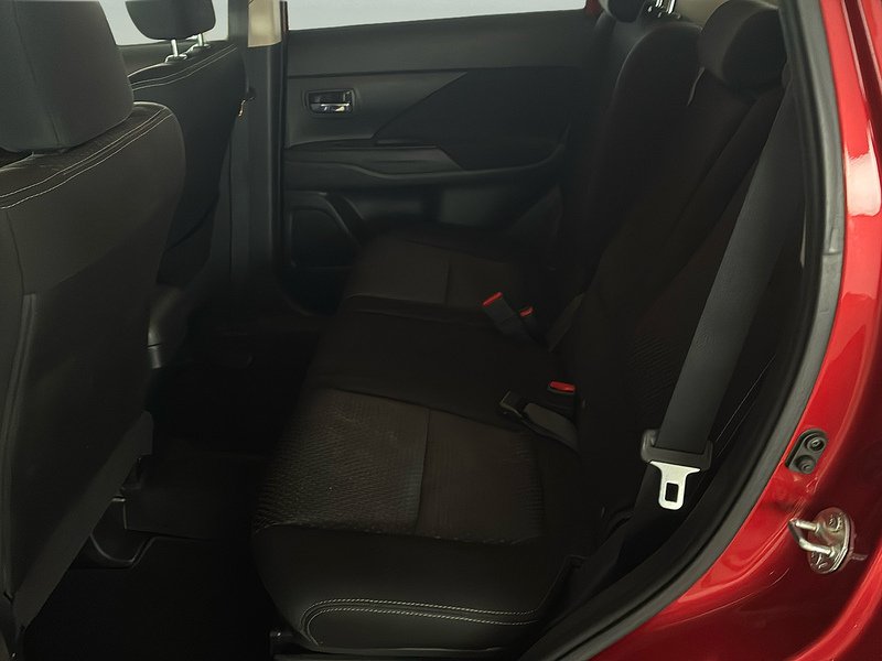 Mitsubishi Outlander DI-D 3 - U2082