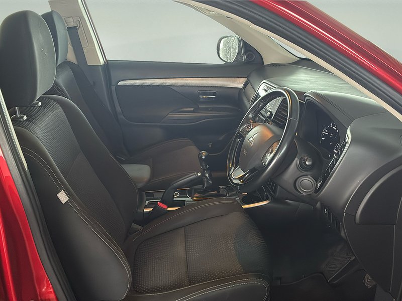 Mitsubishi Outlander DI-D 3 - U2082