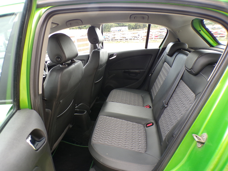 Vauxhall Corsa SE - U2088