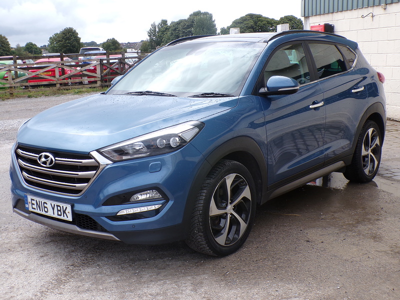 Hyundai TUCSON CRDi Blue Drive Premium SE - U2090