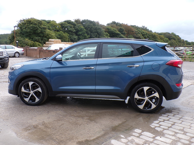 Hyundai TUCSON CRDi Blue Drive Premium SE - U2090