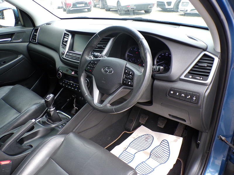 Hyundai TUCSON CRDi Blue Drive Premium SE - U2090