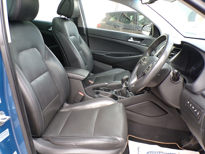 Hyundai TUCSON CRDi Blue Drive Premium SE - U2090