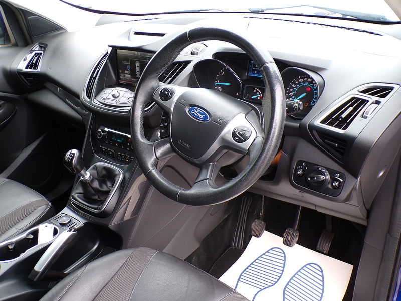 Ford Kuga TDCi Titanium - U2091