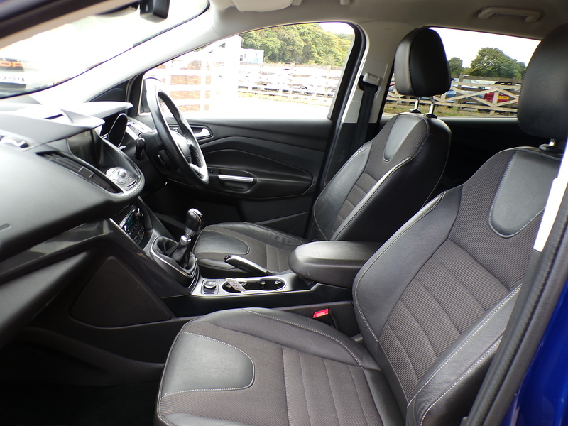 Ford Kuga TDCi Titanium - U2091